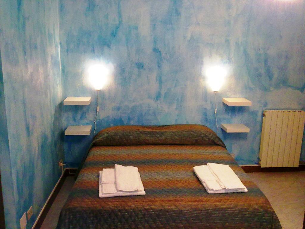 רומא Gigi Holiday Rooms מראה חיצוני תמונה