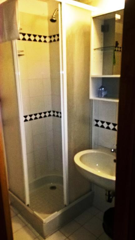 רומא Gigi Holiday Rooms מראה חיצוני תמונה