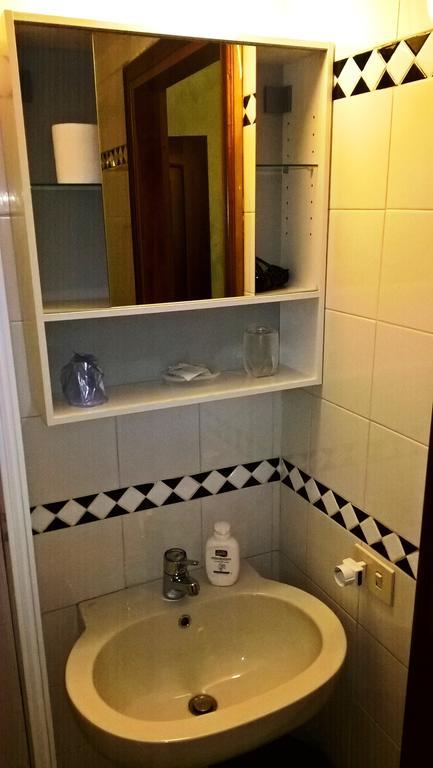 רומא Gigi Holiday Rooms מראה חיצוני תמונה