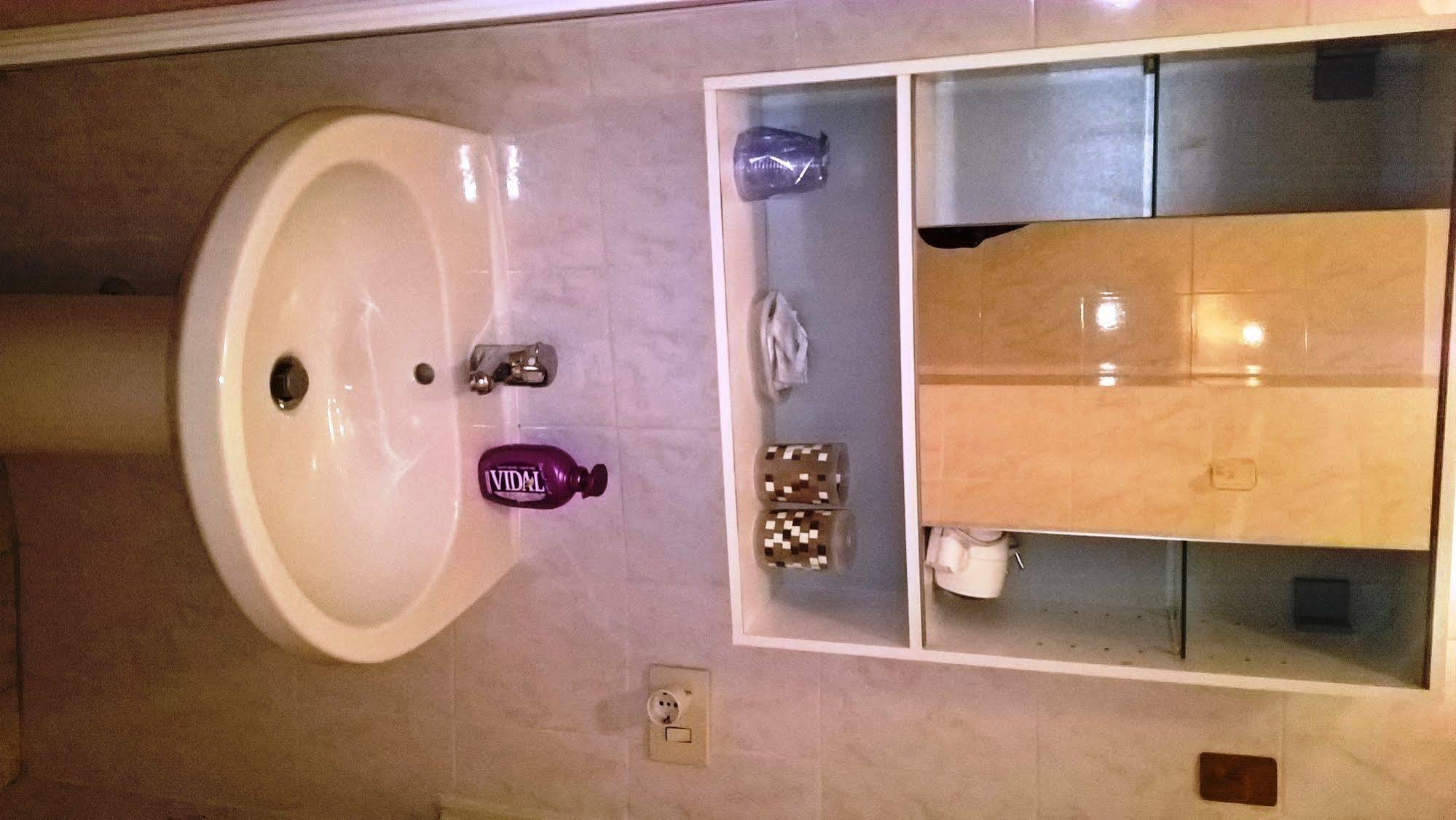 רומא Gigi Holiday Rooms מראה חיצוני תמונה