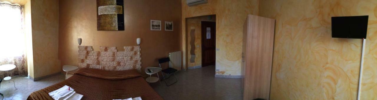 רומא Gigi Holiday Rooms מראה חיצוני תמונה