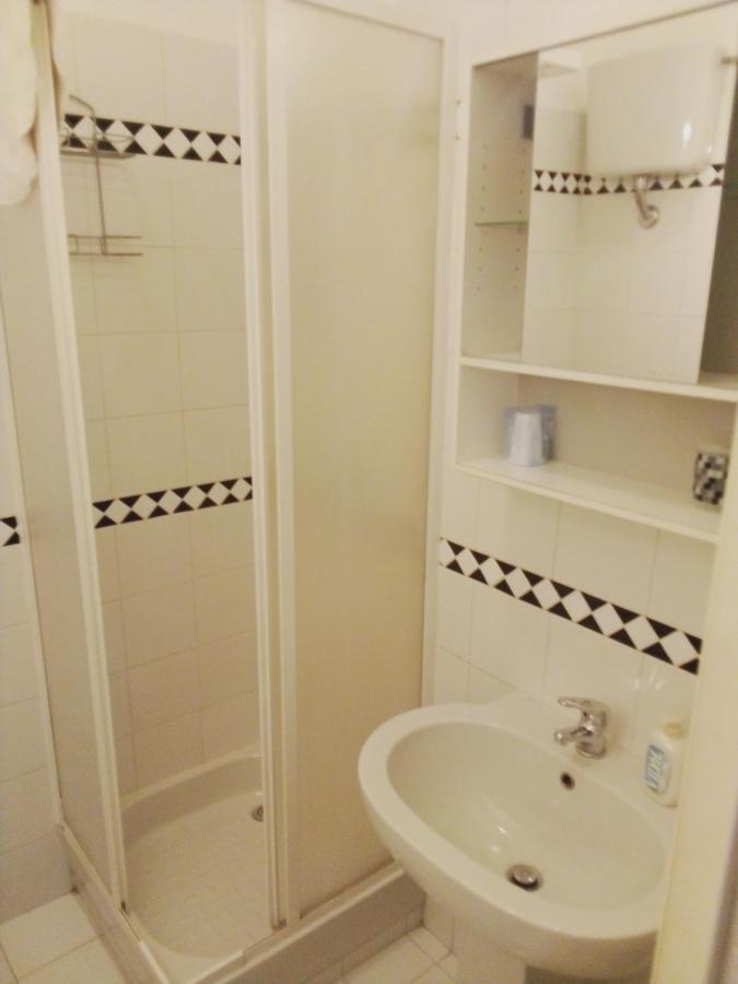 רומא Gigi Holiday Rooms מראה חיצוני תמונה