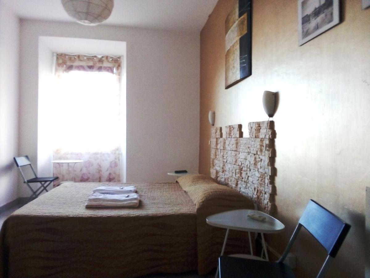 רומא Gigi Holiday Rooms מראה חיצוני תמונה